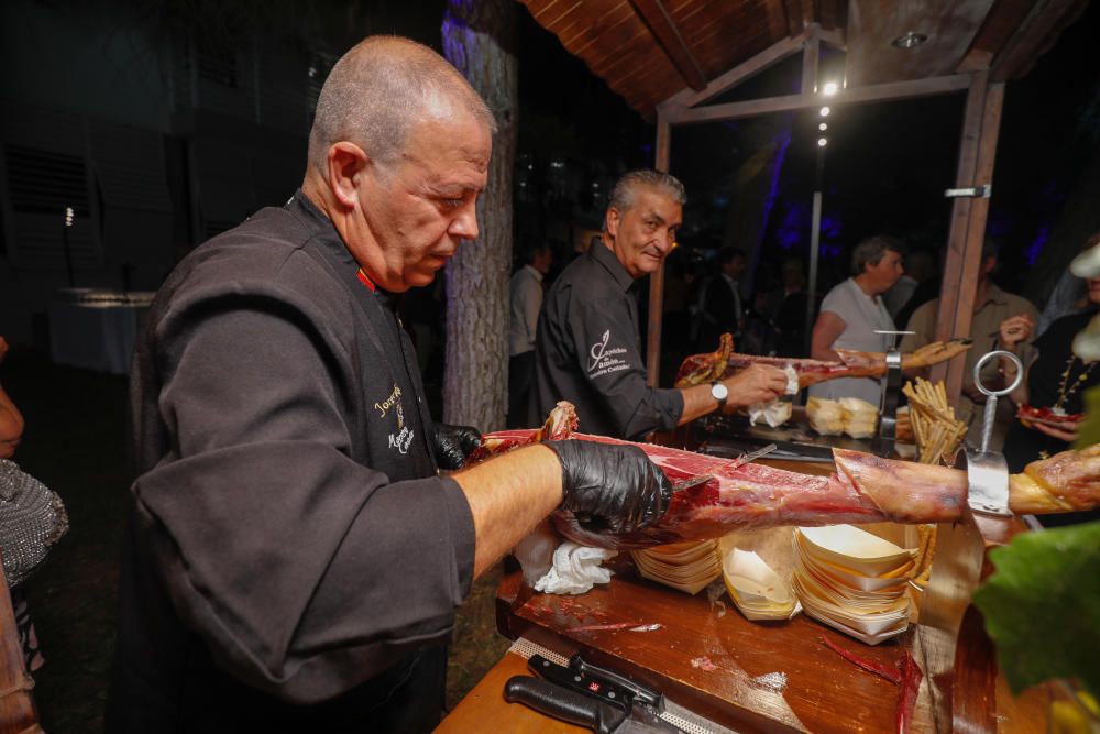 Turquesa catering ha servido el cóctel tras la ceremonia.