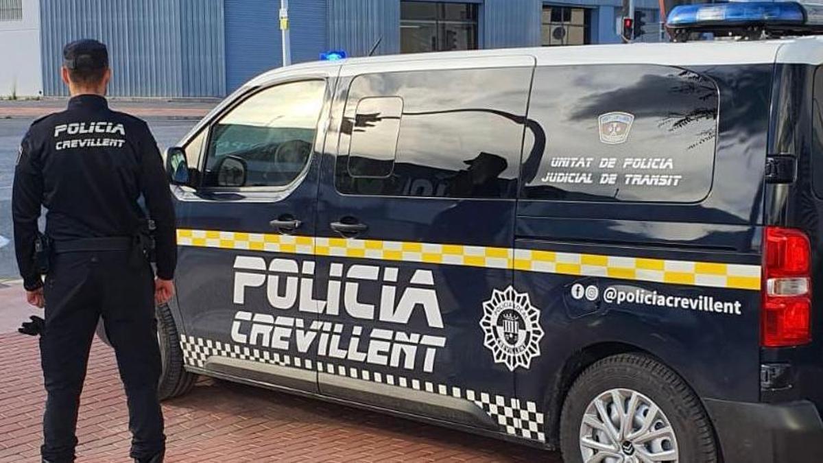 Una unidad de la Policía Local de Crevillent, en una imagen de archivo.