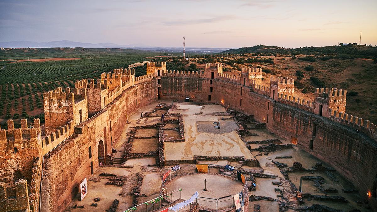 Castillo de Baños de la Encina.