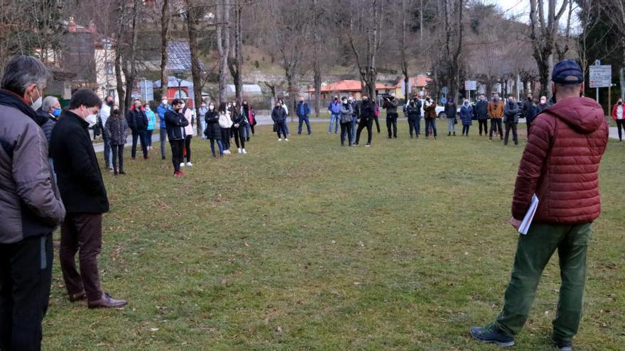 Concentració d&#039;empresaris del Ripollès a Camprodon.