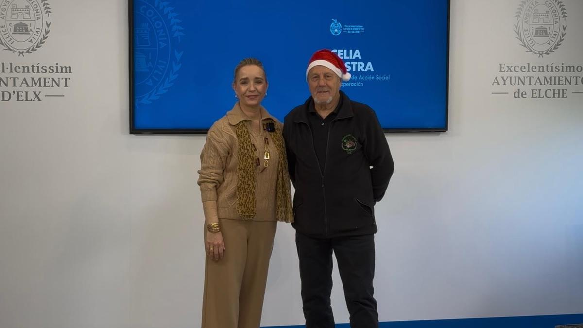 Presentación, este jueves, de la "Papanoelada" que se celebra este viernes en Elche