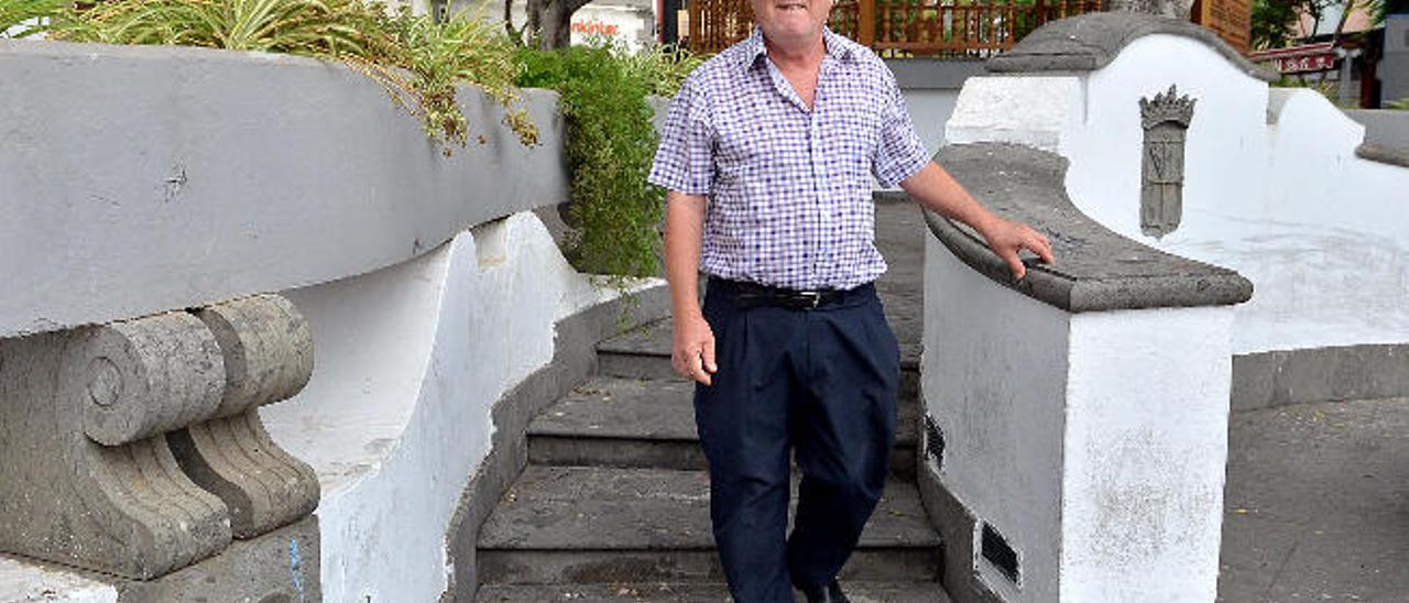 Tito Galván, en la plaza de San Gregorio.