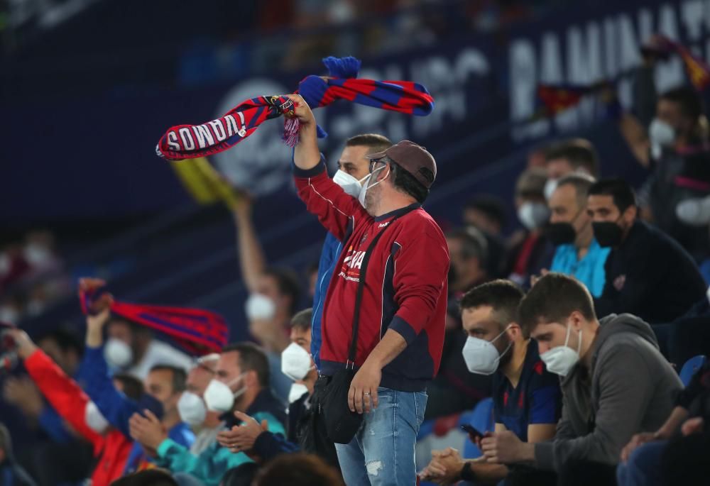 Levante UD - Cádiz, en imágenes