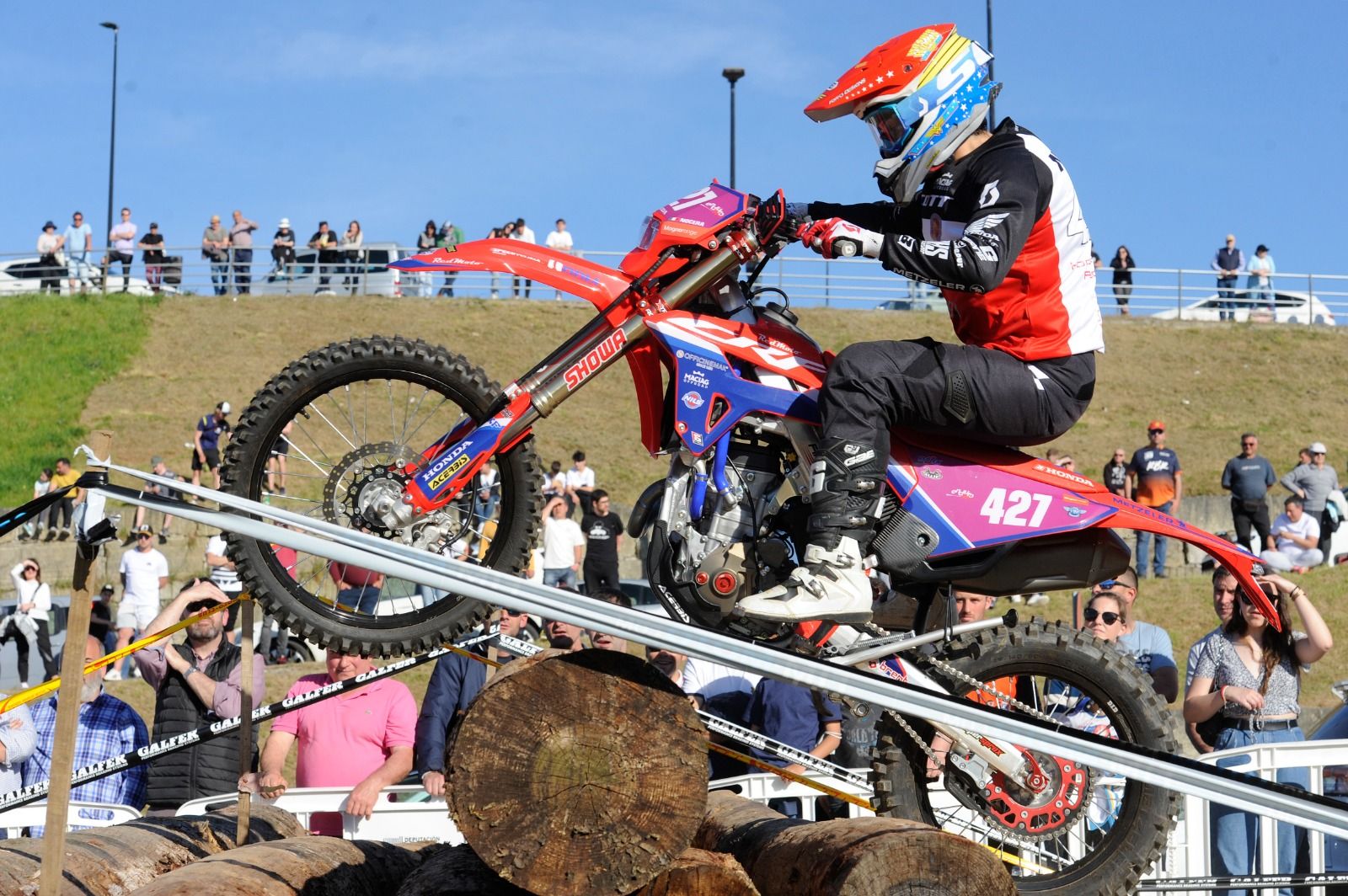 Lalín ruge al son del Campeonato del Mundo de Enduro