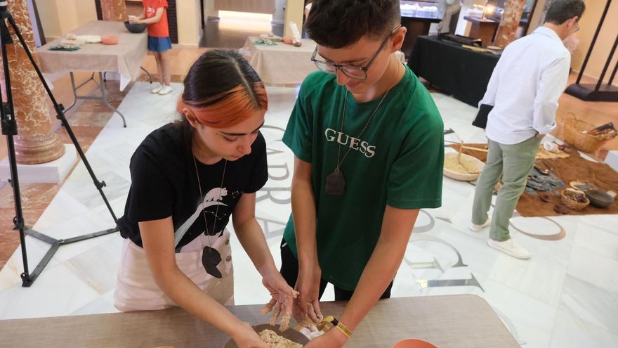 El taller Verano en el Museo de Cabra alcanza una cifra récord de más de 300 participantes