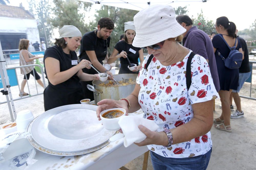 Concurso de 'all i pebre' en Catarroja