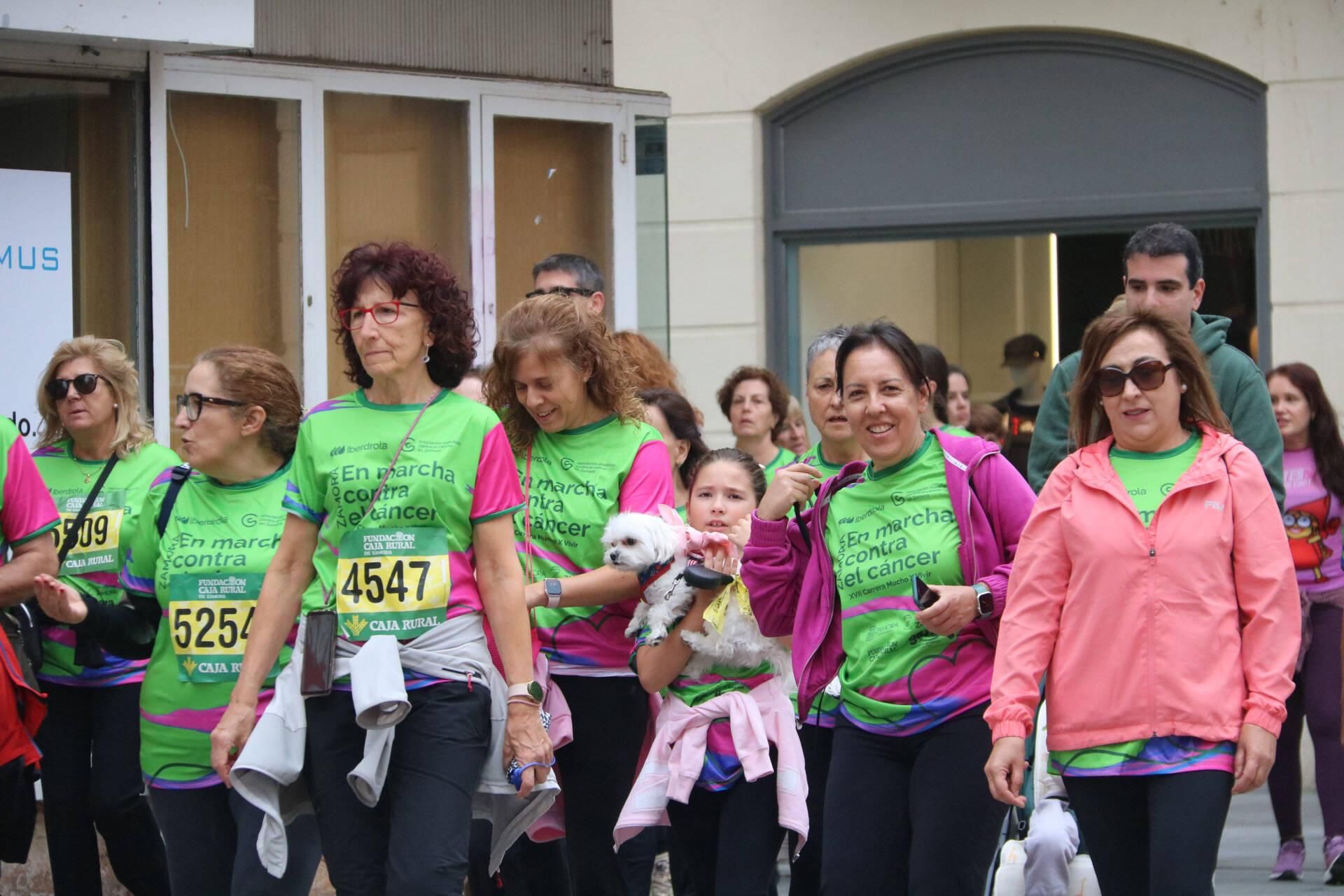 GALERÍA | Búscate en la carrera "Mucho x Vivir" contra el cáncer en Zamora