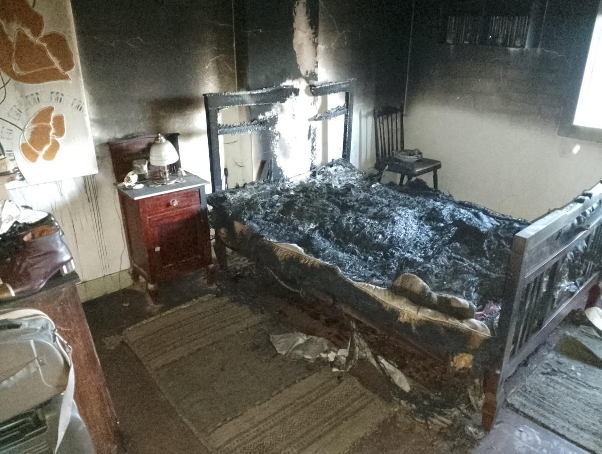 La habitación calcinada en A Bandeira