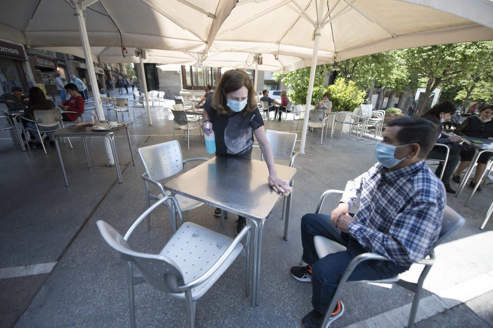 Obertura de comerços i terrasses a Manresa el primer dia de la fase 1