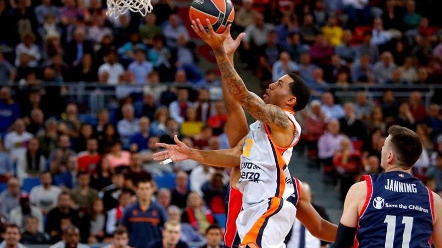 Erick Green, anotando ante el Baskonia este jueves.