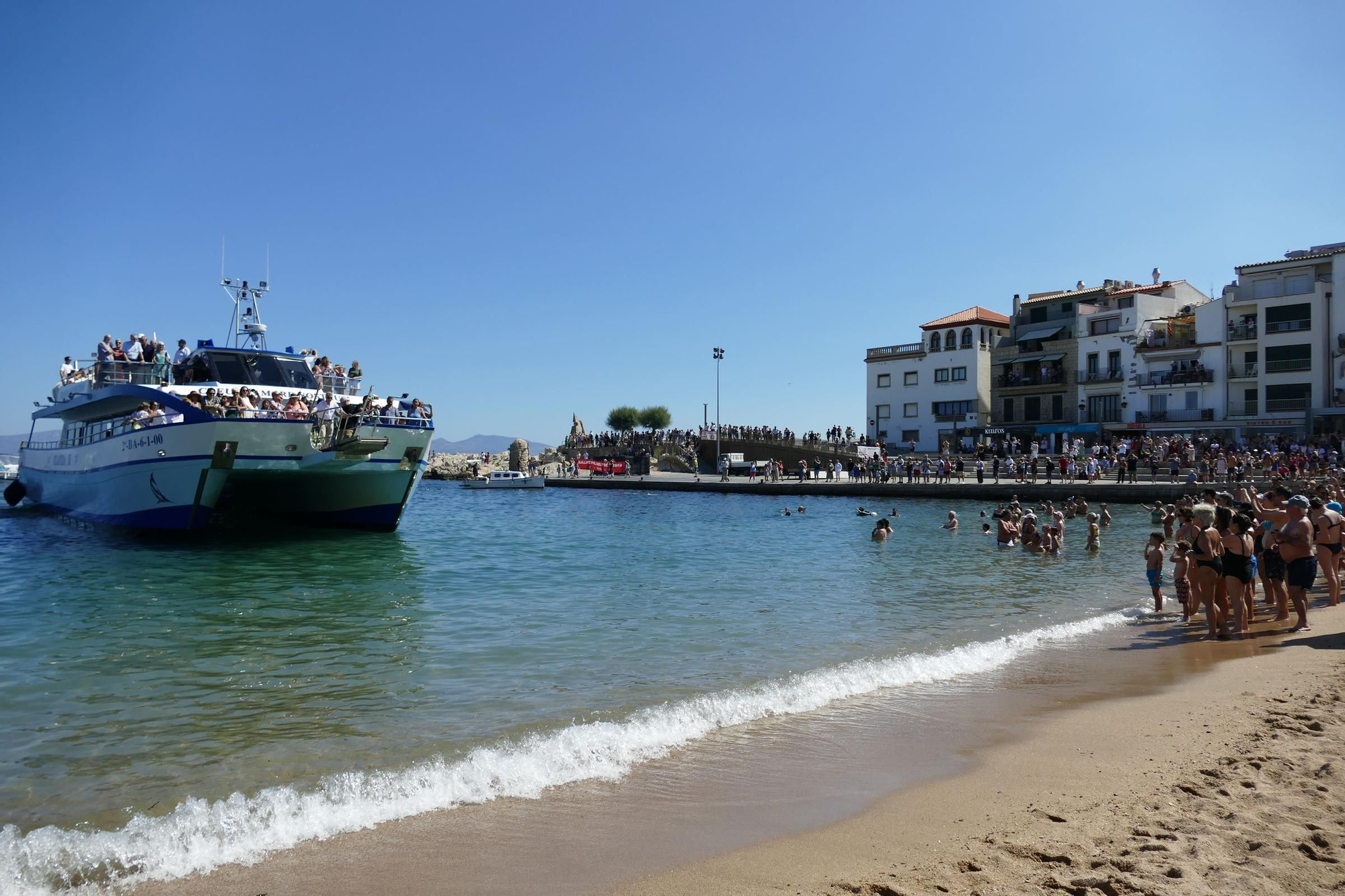 L'Escala commemora la Festa del Carme amb un sentit homenatge a les persones grans i a les seves arrels marineres