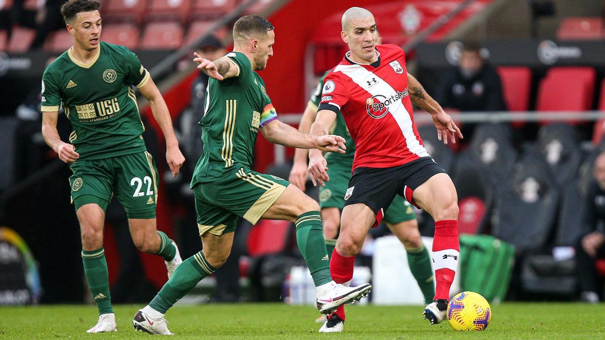 Romeu, durante un partido con el Southampton