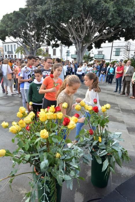 OFRENDA FLORAL 175 AÑOS FERNANDO LEÓN Y CASTILLO