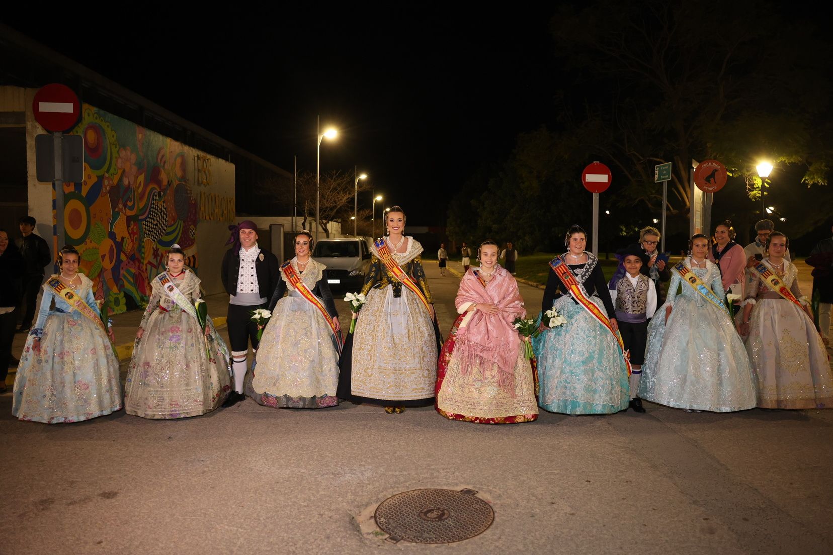 La falla de Montserrat recibe a Berta y Lucía