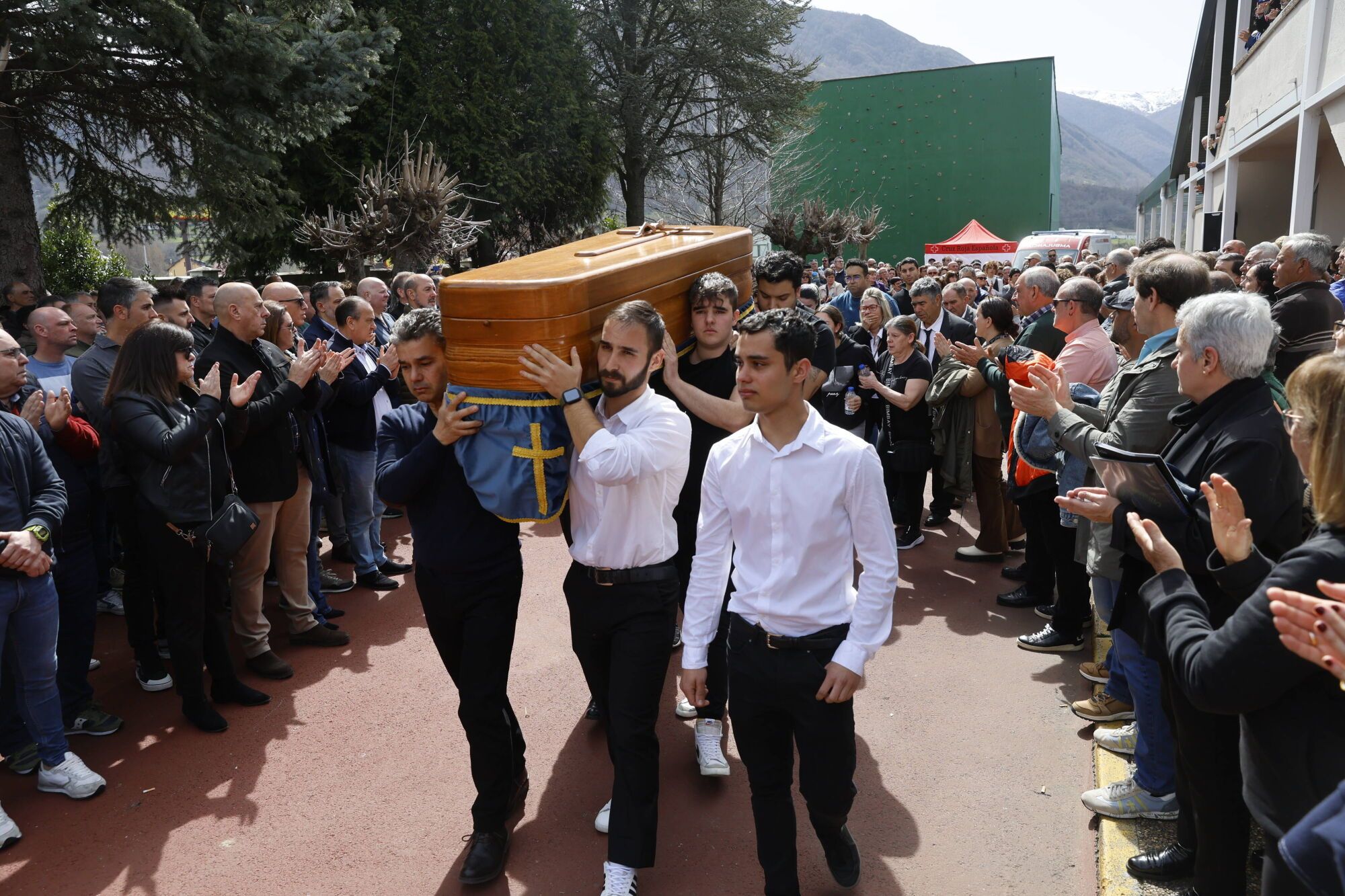 Así fue el desgarrador funeral en Villablino de los fallecidos en el accidente minero de Degaña 