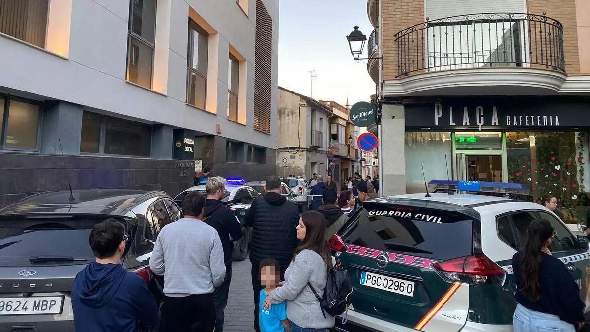 Los cádaveres han sido hallados en una vivienda cercana al Ayuntamiento de Xilxes.