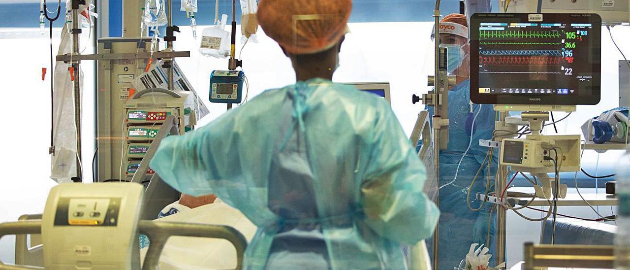 Imagen de archivo del interior de la UCI de Can Misses. | VICENT MARÍ