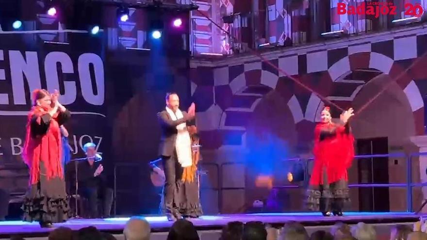 Jesús Ortega llena de flamenco extremeño una plaza Alta de Badajoz abarrotada