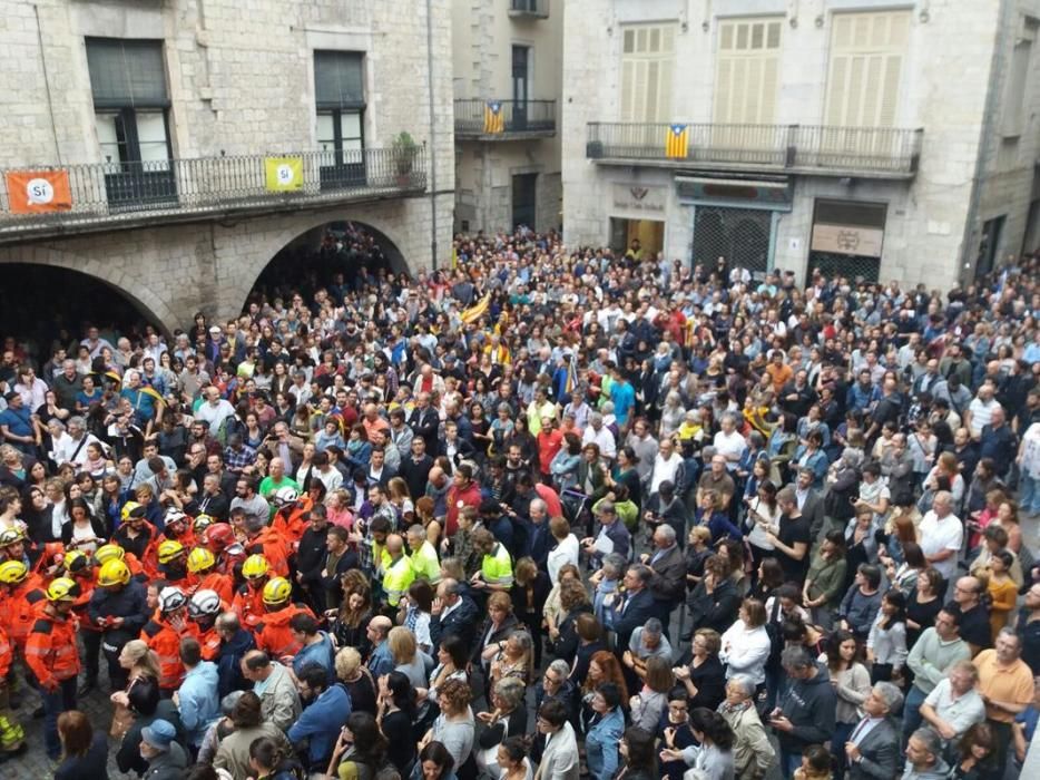 Concentració de rebuig de les actuacions policials de l'1-O a la plaça del Vi