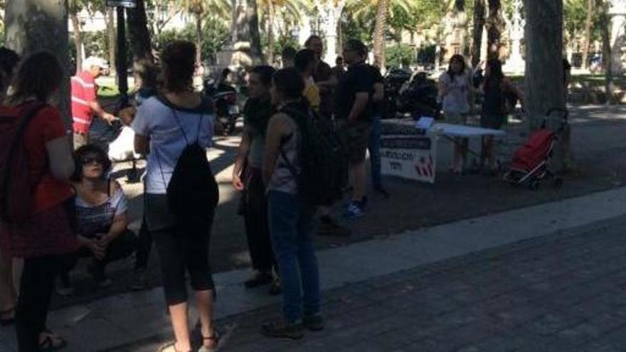 Concentrats davant de l&#039;Audiència de Barcelona, aquest dimarts al matí, en suport al &#039;Teti&#039;.