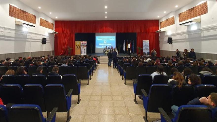 Inauguración de la nueva sala del instituto. | L.O.