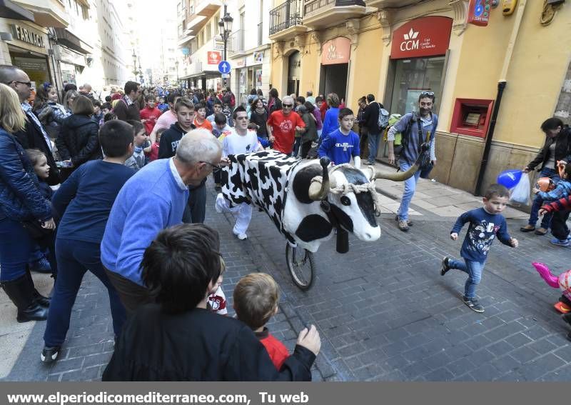 GALERÍA DE FOTOS -- Encierro infantil