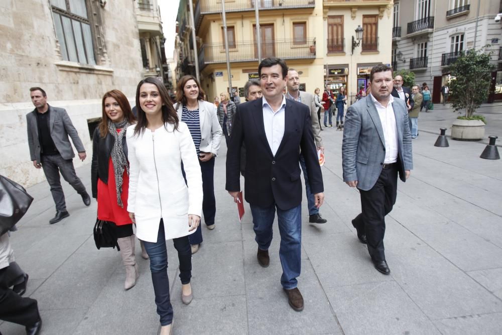 Concentración de Ciudadanos en defensa del Estatuto de Autonomía