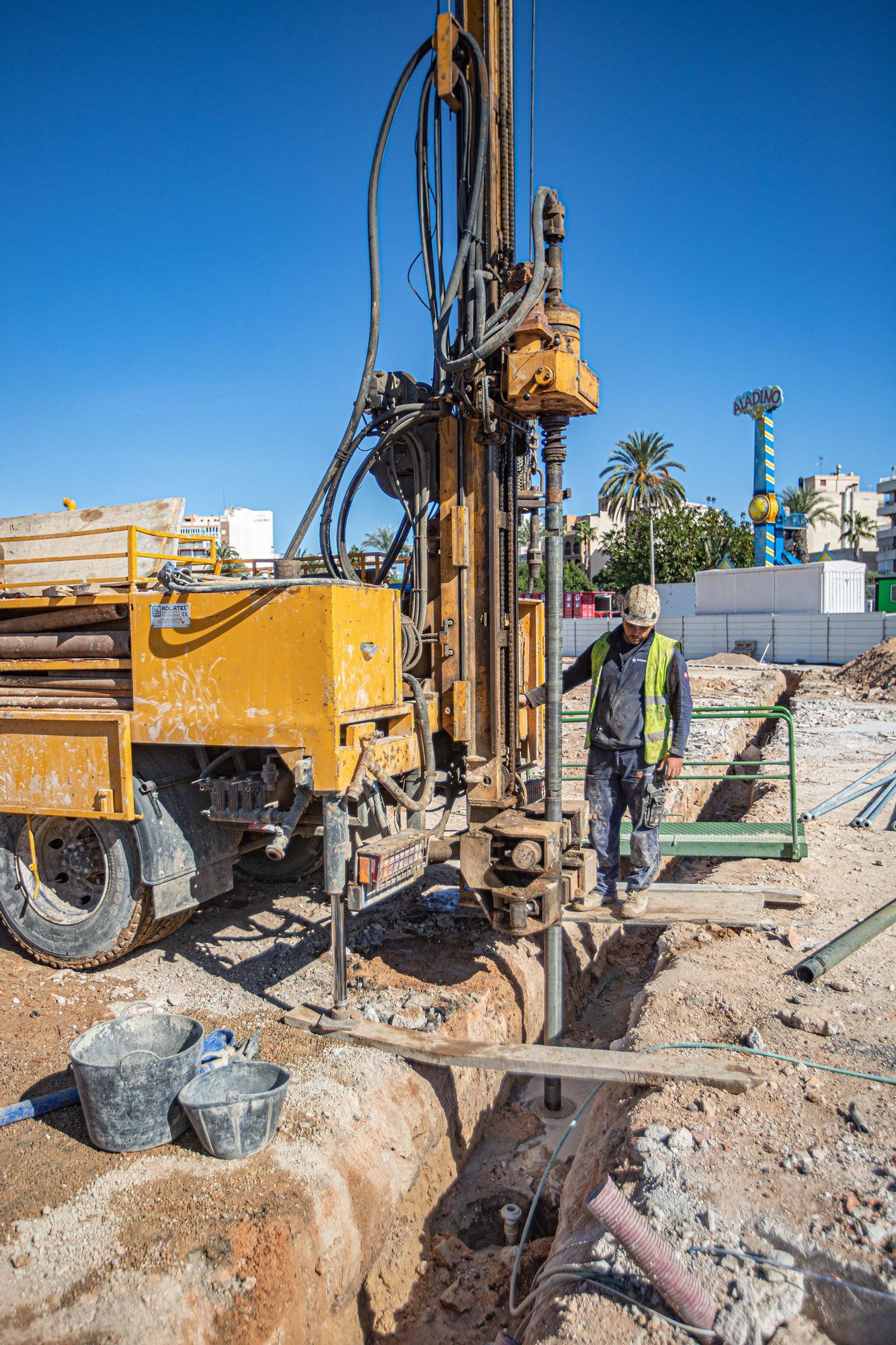 Obras de bombeo del nuevo puerto de Torrevieja