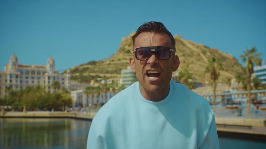 laco reconvertido en artista arrasa en su país con una canción dedicada a Alicante
