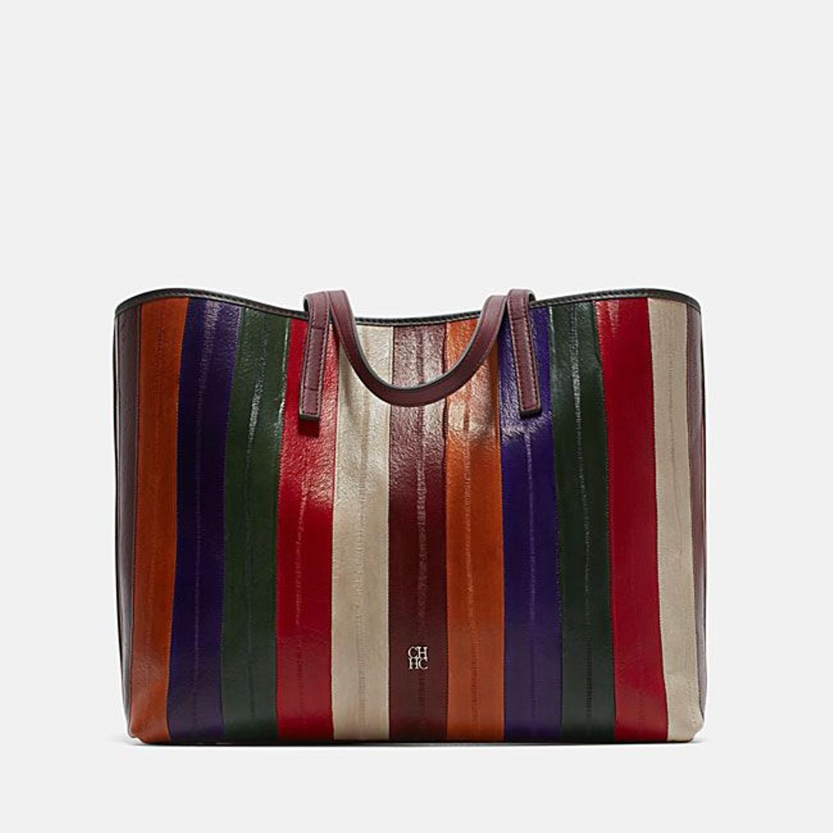 Regalos de Navidad para Letizia Ortiz: shopping bag de Carolina Herrera