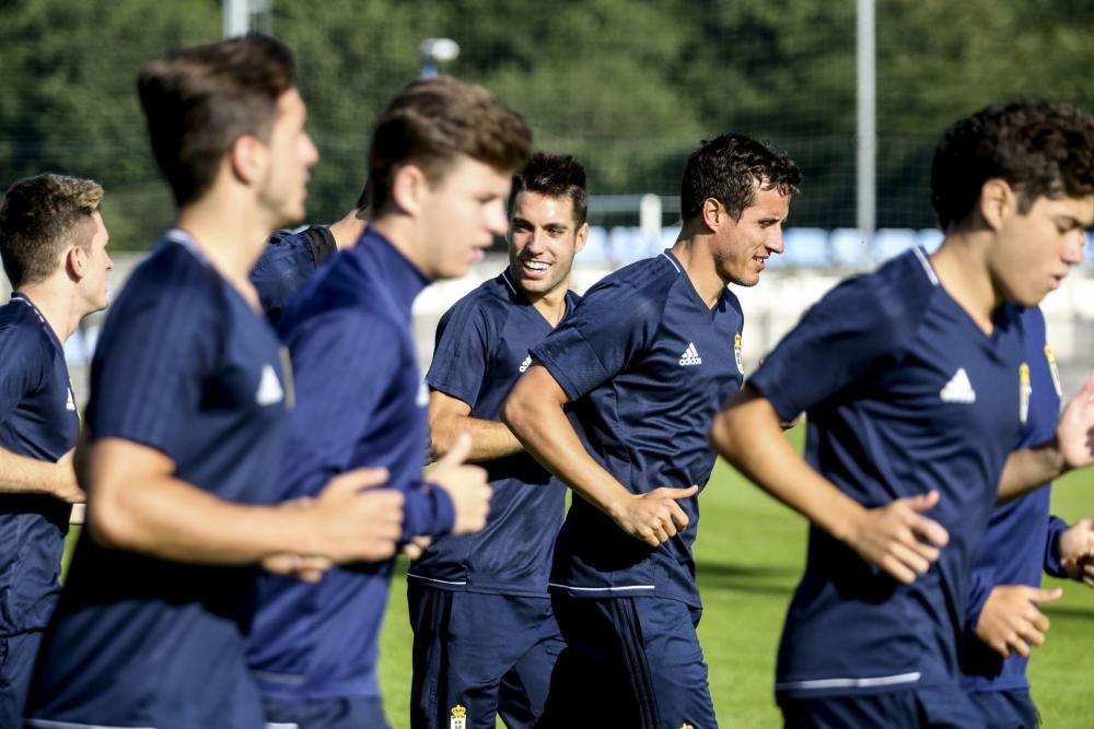 Entrenamiento del Real Oviedo en el Requexón