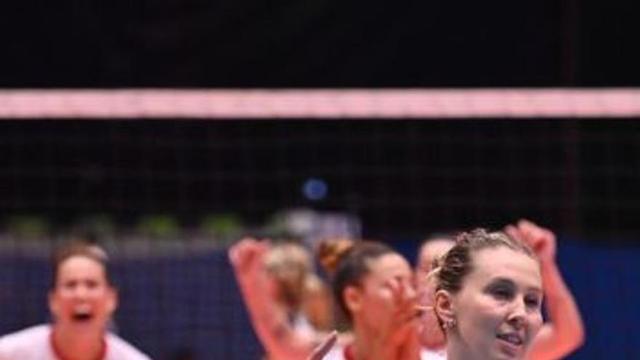 María Schlegel celebra un punto con España. | CEV