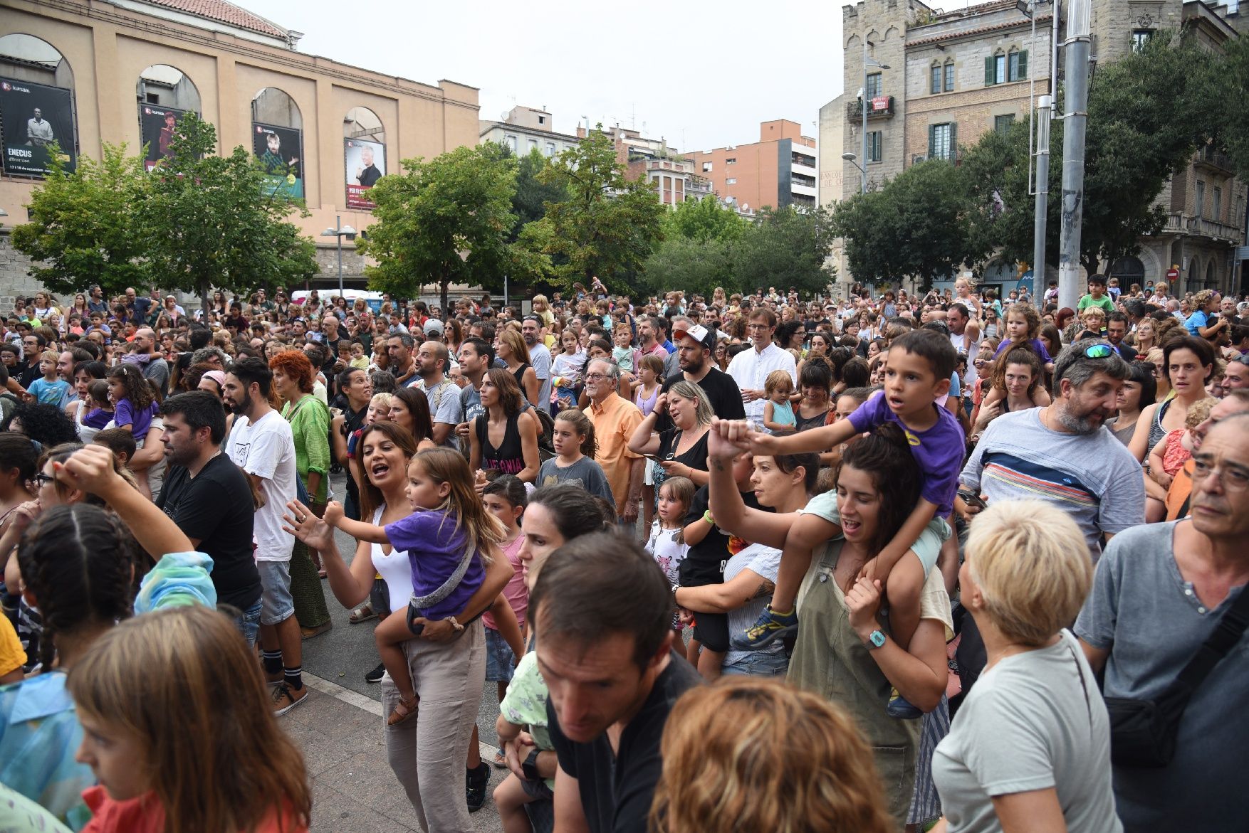 Troba't a les imatges de l'espectacle de Xiula a la Festa Major de Manresa