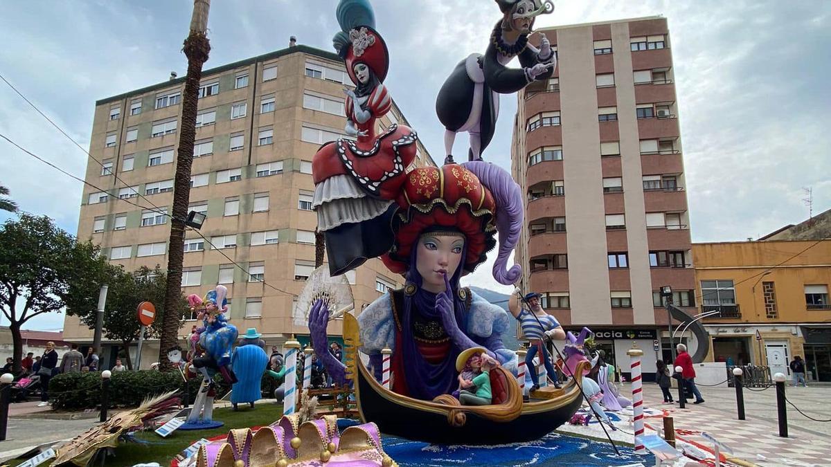 La falla La Via, ganadora de este año en Tavernes de la Valldigna