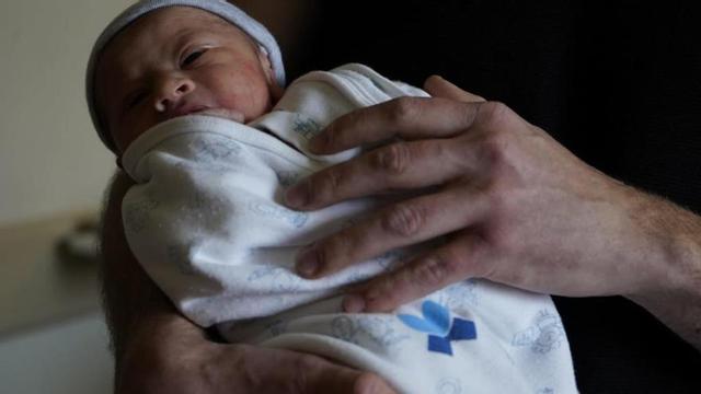 Guillermo, el primer niño nacido en Zamora en 2020.