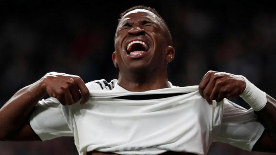 El Madrid perdrà Vinicius fins a l&#039;abril per la lesió al turmell en el partit amb l&#039;Ajax