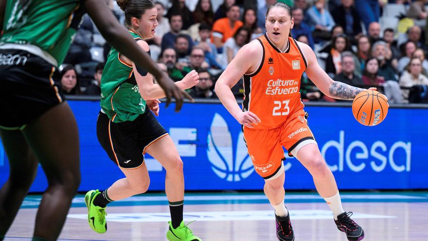 Alina Iagupova renueva con el Valencia Basket