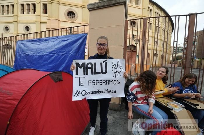 Colas para el concierto de Malú