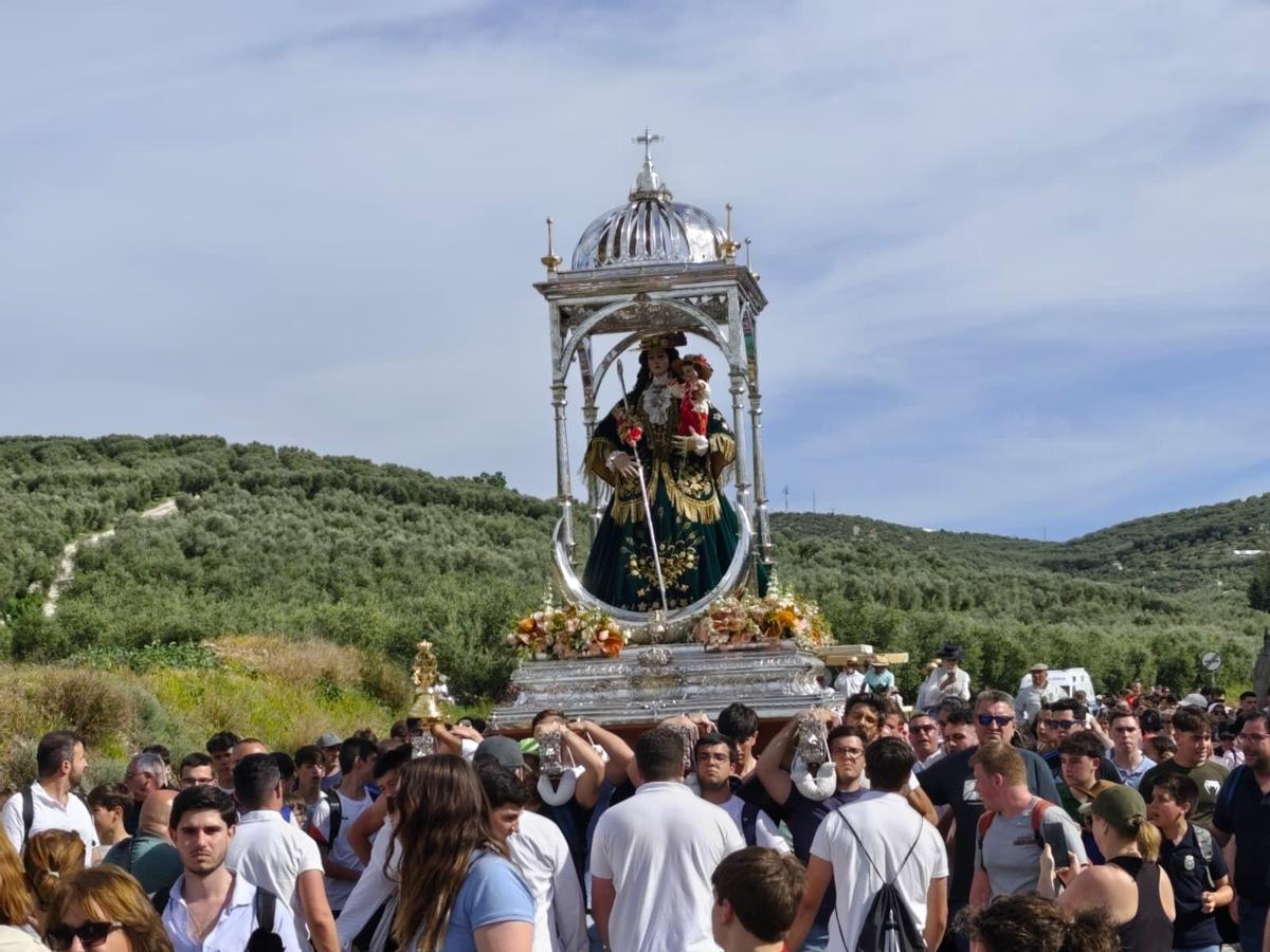 Romería de bajada de la Virgen de Araceli Romería de bajada de la Virgen de Araceli