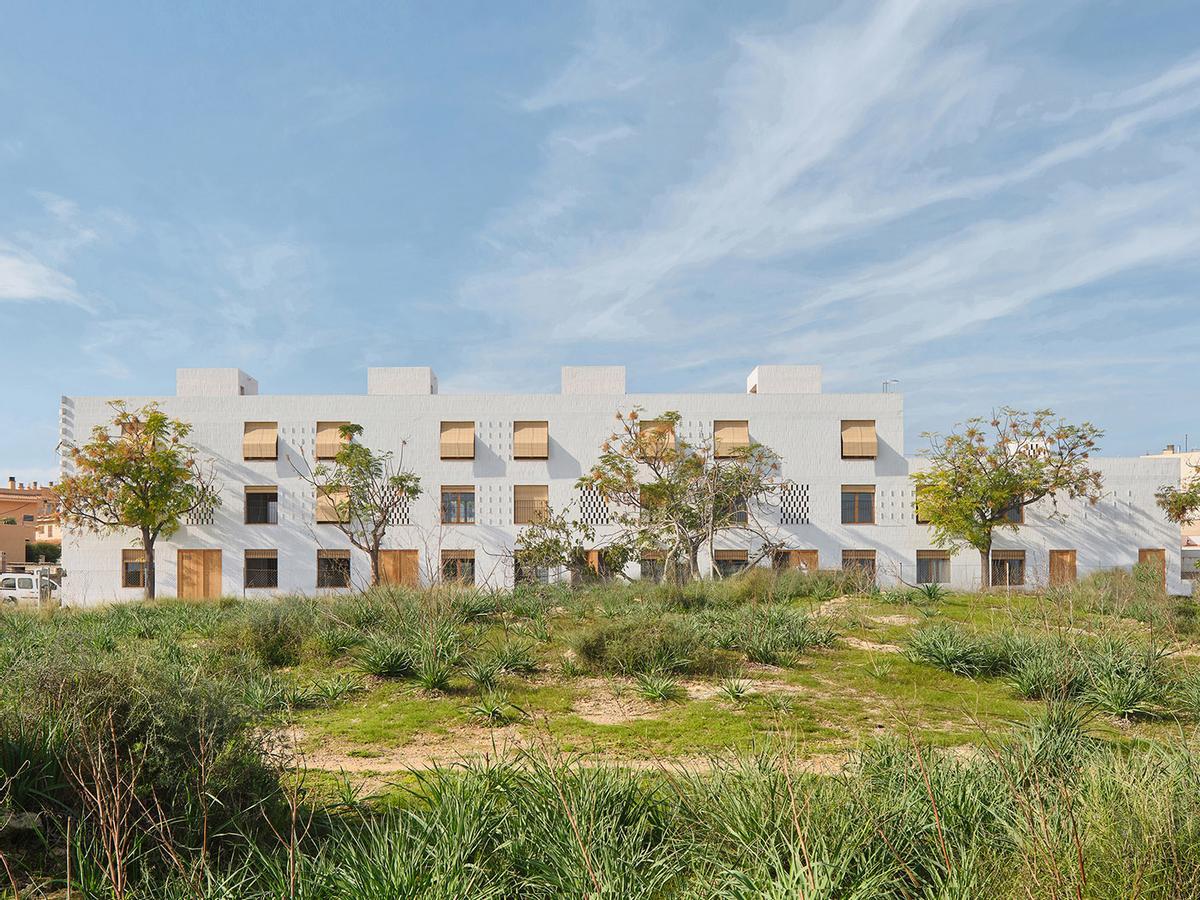 Las viviendas están ubicadas en el Coll d'en Rabassa.