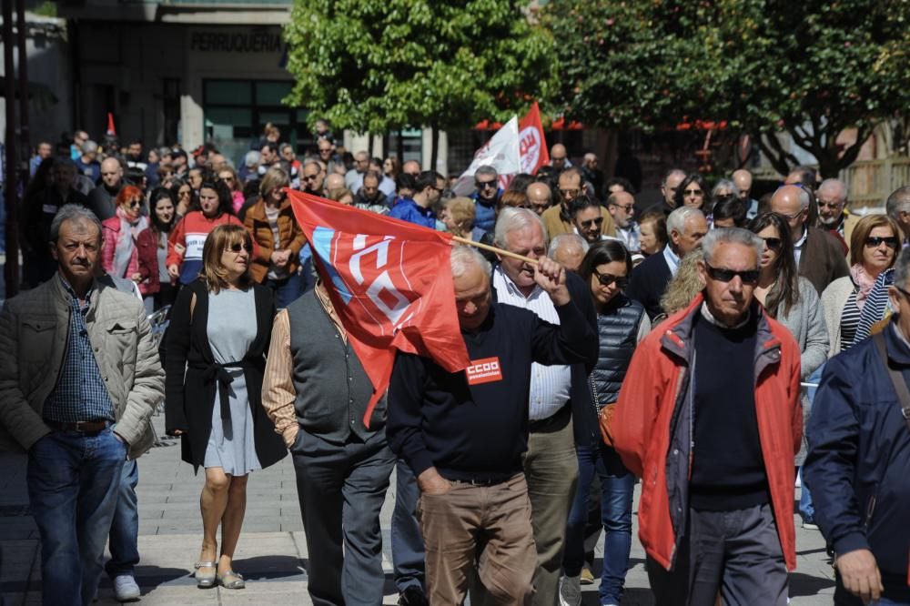 Día del Trabajador en Galicia | Vilagarcía protesta contra la mayor tasa de paro de Galicia