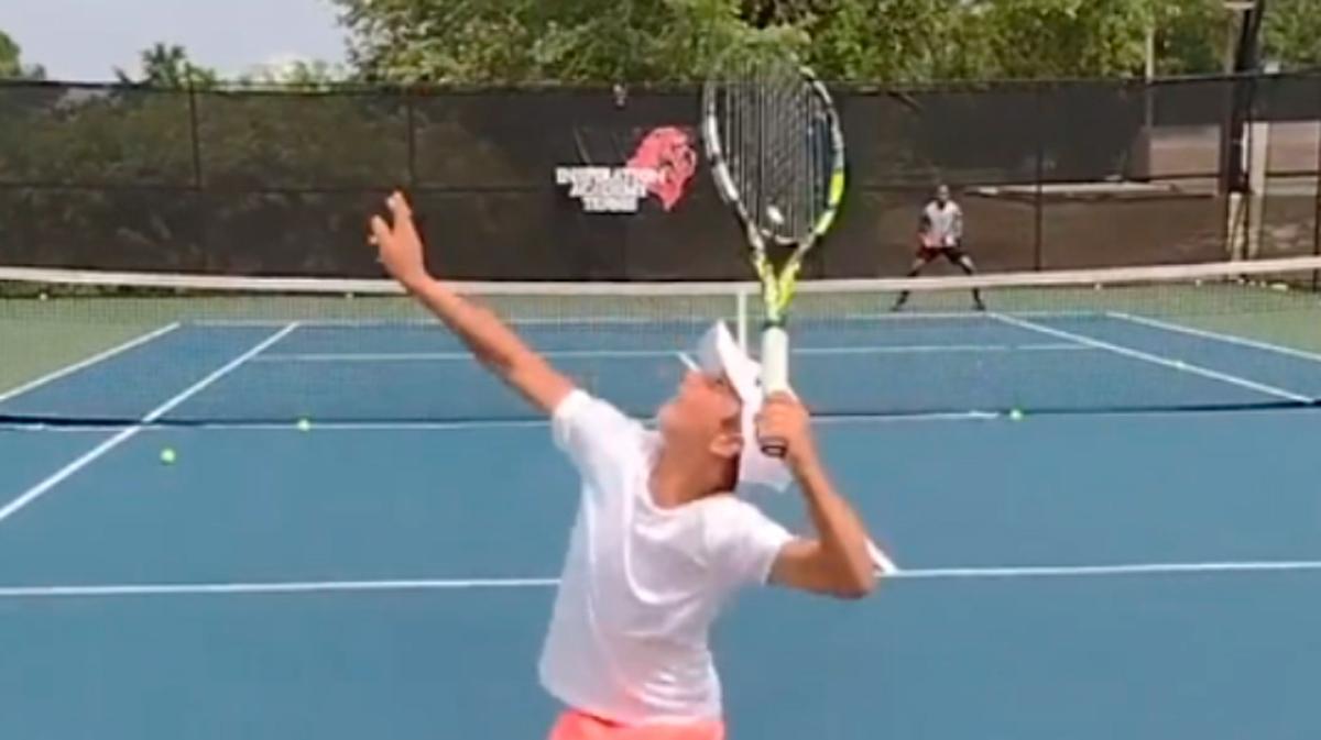 ¡Qué tiemble Carlitos Alcaraz y toda la ATP! El niño que pretende revolucionar el tenis... ¡Ya es viral!
