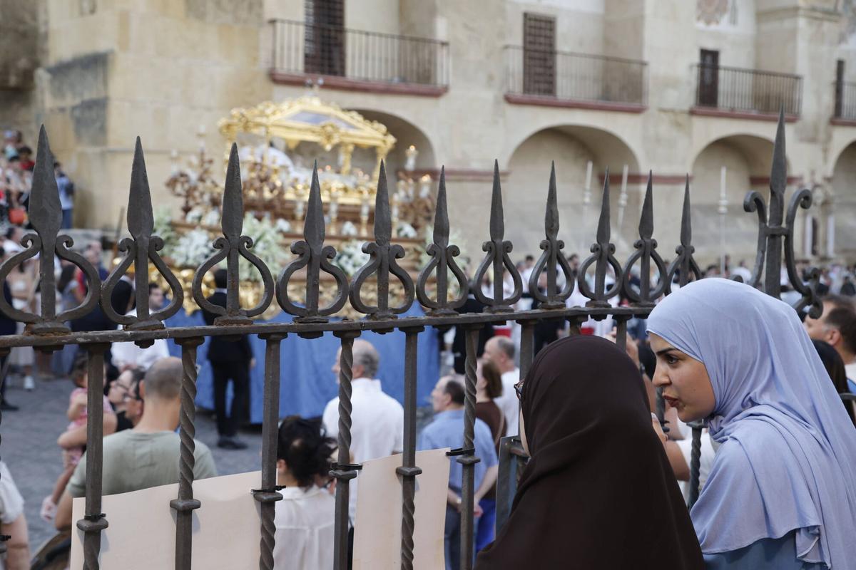 La Virgen del Tránsito recorre las calles de Córdoba La Virgen del Tránsito recorre las calles de Córdoba