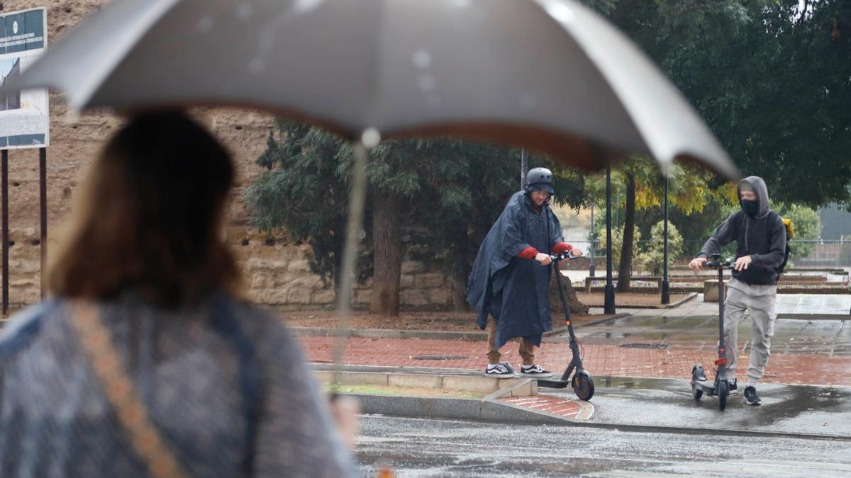 Durante esta semana volverán los paraguas a la ciudad de Córdoba.