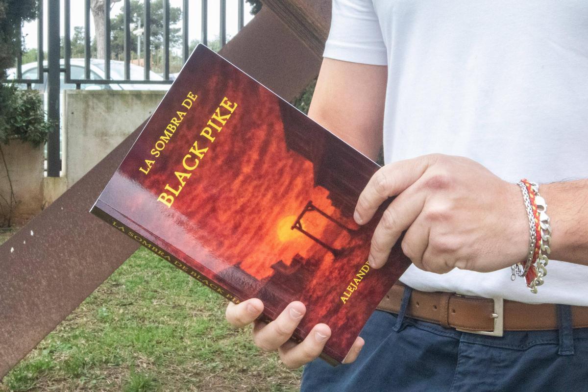 Portada de la segunda novela de Alejandro Benet.
