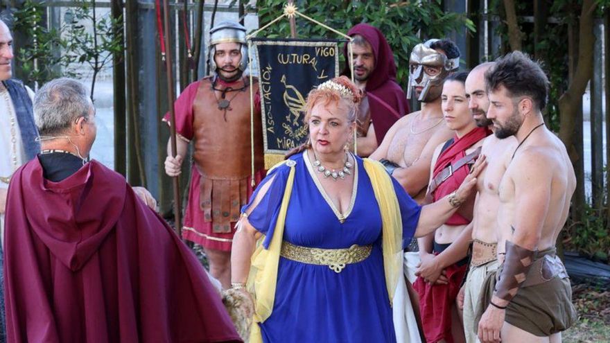 Un instante de las recreaciones teatrales en la Finca Mirambell de Toralla, ayer. | J. Lores