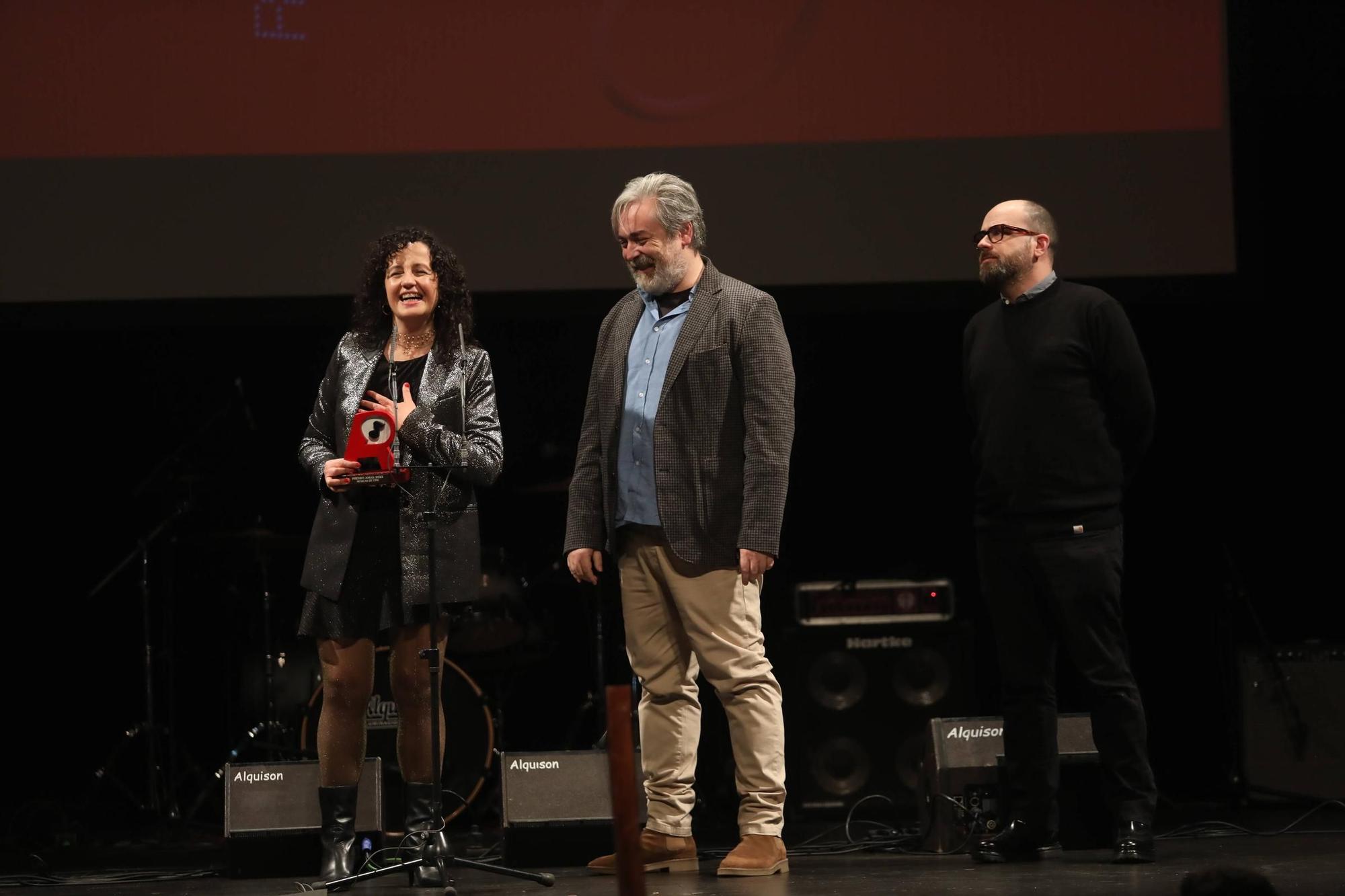 En imágenes | Así fue la entrega de los premios "Amas" en el teatro Filarmónica