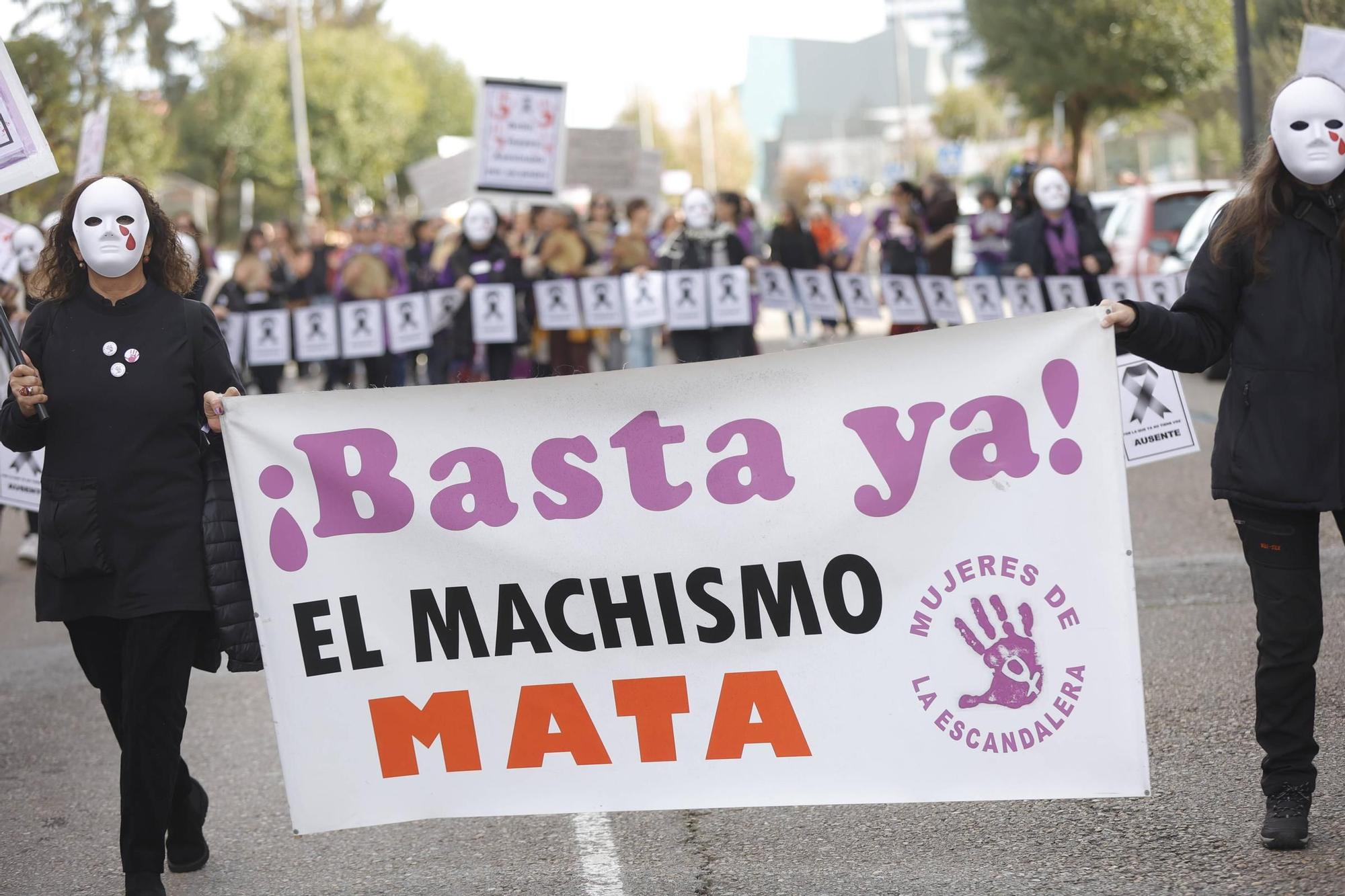 Así fue la manifestación del 25N en Pola de Siero