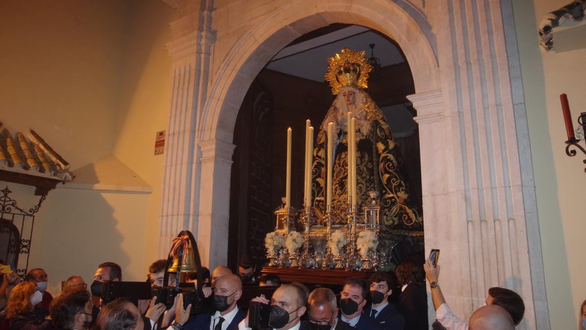 Mediadora, la Virgen del Amor y Traspaso y Soledad salen por el mes del rosario