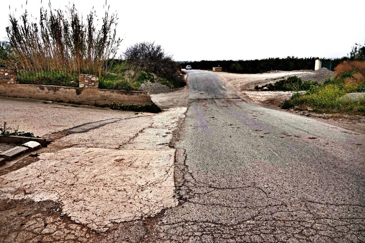 Estado actual de la carretera 'Malvaloca'.